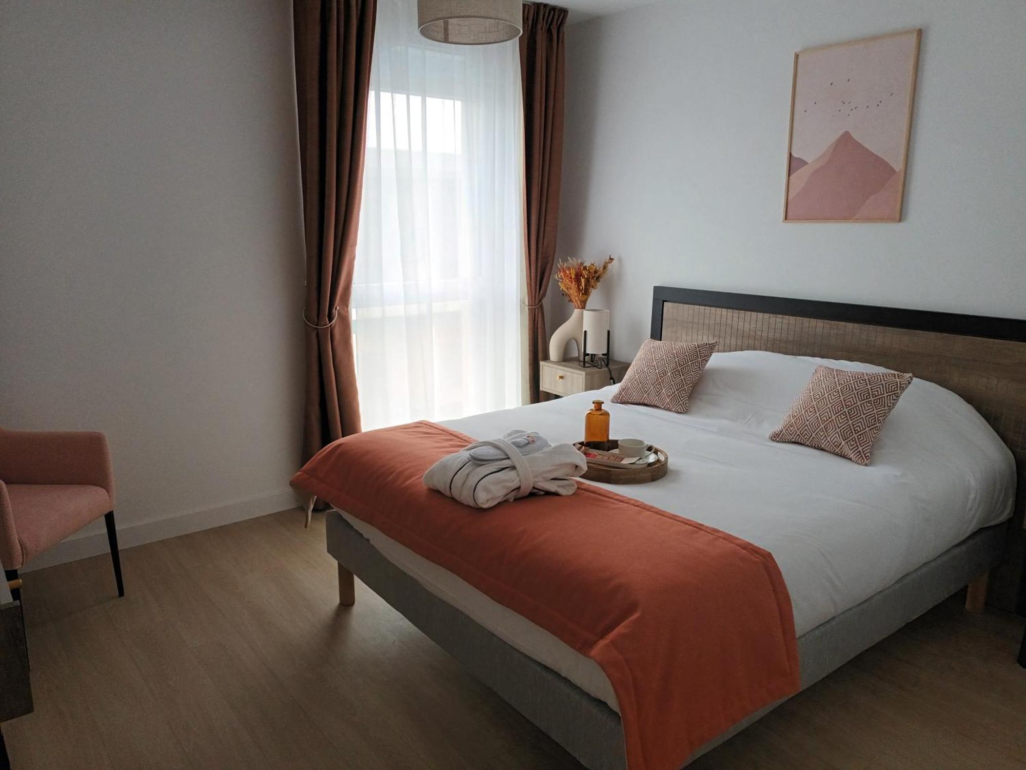 Aparthotel Domitys Les Demoiselles Beaune  Exterior foto
